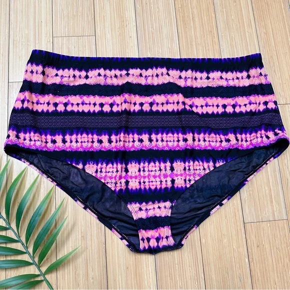 TORRID pink purple medallion tie dye bikini swimsuit bottoms, 4X. - Picture 3 of 5